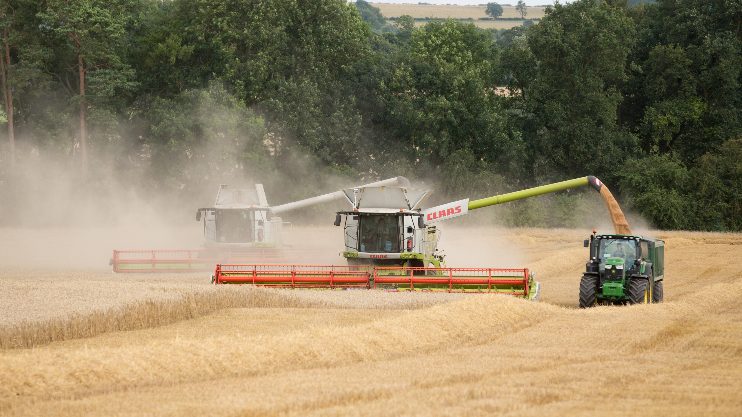 Claas Lexion 780 Combine Unloading